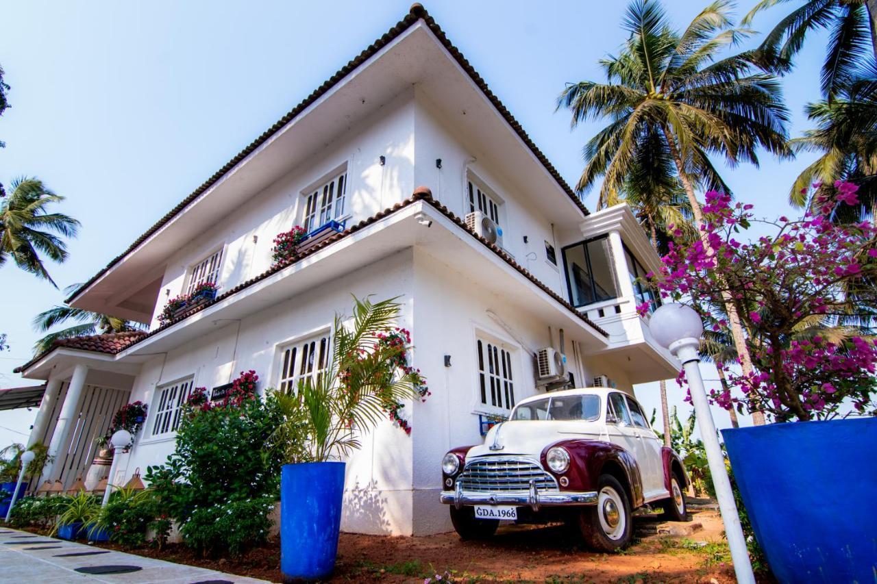 White House In Goa, Truly Amazing Experience Bed and Breakfast Saligao Exteriör bild