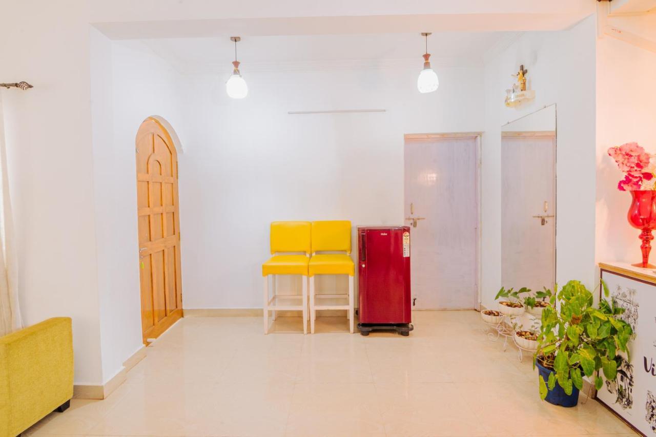 White House In Goa, Truly Amazing Experience Bed and Breakfast Saligao Exteriör bild